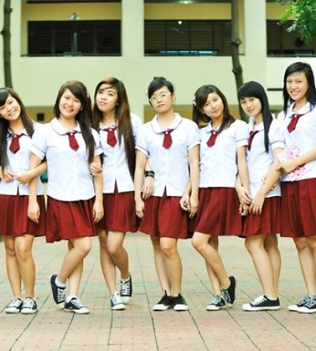 Đồng phục học sinh trung học